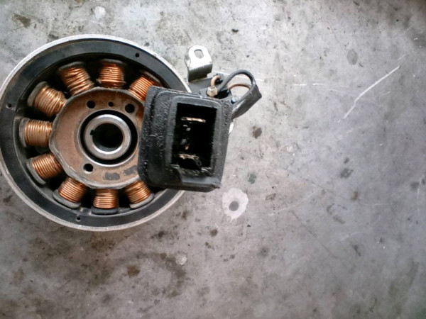 Piaggio Vespa Lichtmaschine Zündung 4t 4v