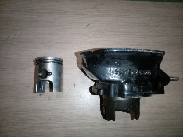 Aprilia Piaggio 50ccm LC Zylinder NEU 833598 original