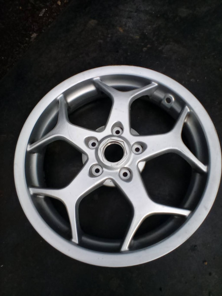 Piaggio MP3 125 250 300 500 Felge 1C003081 Silber