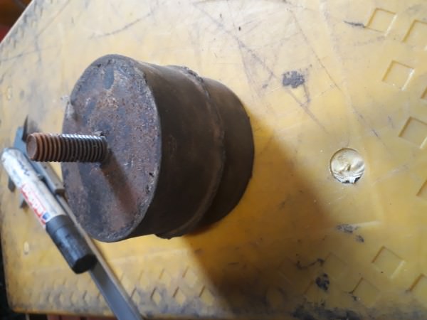 Trabant Motor Halter Silentblock