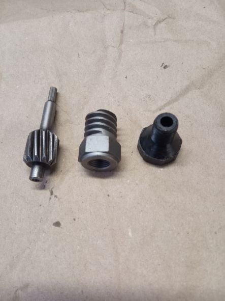 Simson s51 Set Drehzahlmesserantrieb 5-teilig Schraubenrad, Schraubenritze