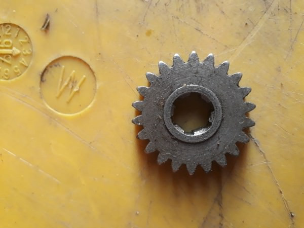 Simson Motor Getriebe M53 3.Gang 22Zahn Zahnrad Kr51/1 S50