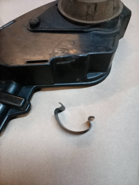 Simson Star Sperber Habicht Luftfilterkasten Spannge Halter klammer