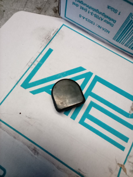 Simson S50 KR51/1 Sperber Habicht Verschlussstopfen Motorgehäuse Zündkabelausgang groß